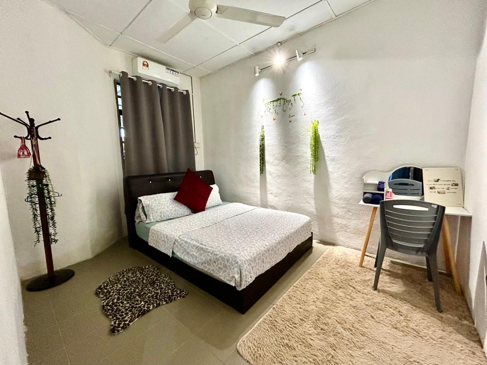 Entire 33 Cozy House • 3 Bedroom @ Alma Bukit Mertajam Zewnętrze zdjęcie